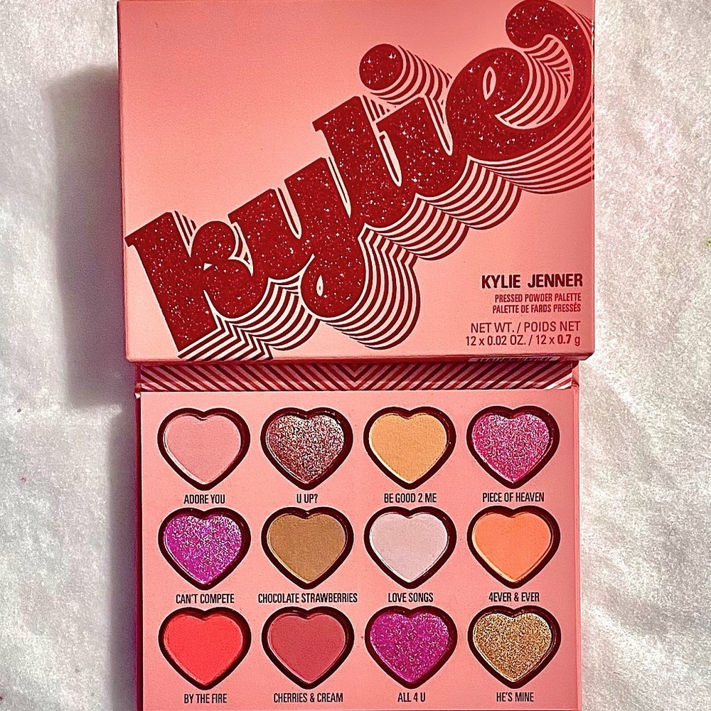 KYLIE Cosmetics Valentines Heart Shaped Pan Eyeshadow Palette Makeup NEW